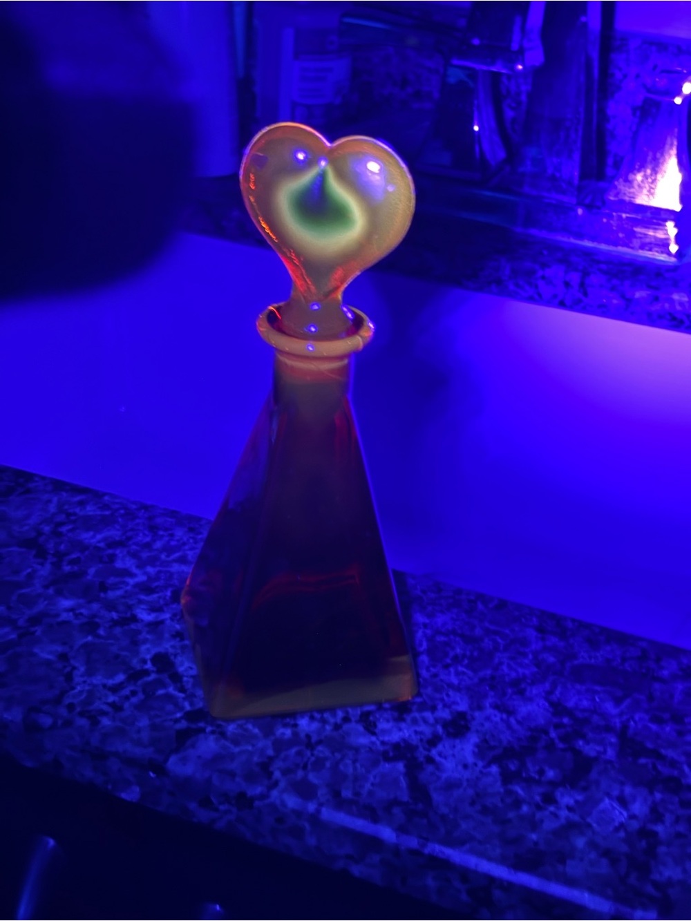 VTG Ruby Red Art Glass Bottle W/ Heart Shaped Stopper Triangle Base Glows 6.5” - Picture 3 of 16